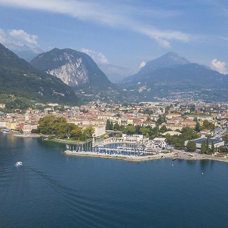 Balcone Sui Tigli Few Min From The Lake - Happy Rentals Riva del Garda Buitenkant foto