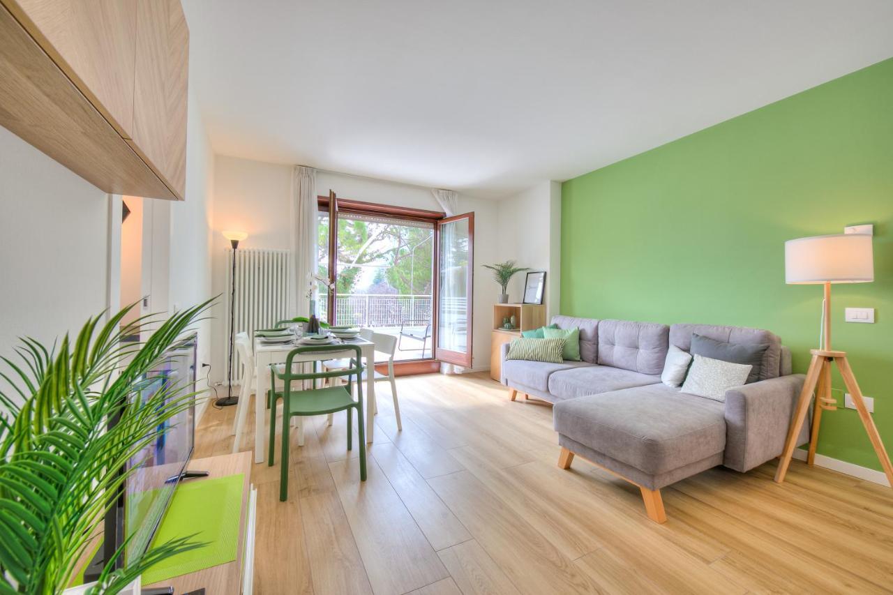 Balcone Sui Tigli Few Min From The Lake - Happy Rentals Riva del Garda Buitenkant foto